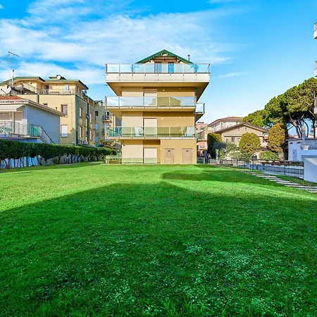 Sun House - Host Solution Lido di Jesolo